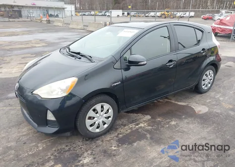 2013 Toyota Prius C Two from USA, damaged, VIN JTDKDTB39D1556135